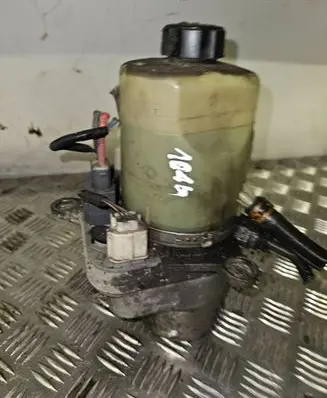 Ford Focus ST Power steering pump 4M513K514CB