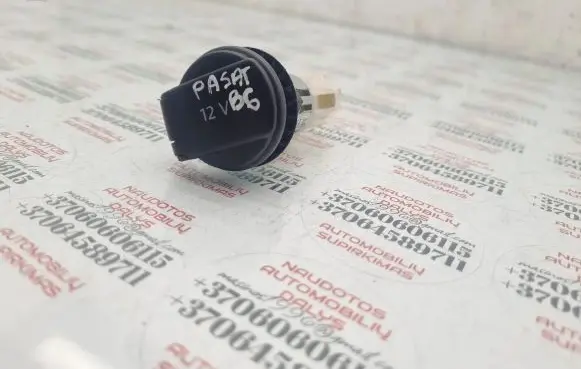 Volkswagen PASSAT B6 Cigarette lighter 1K0919309