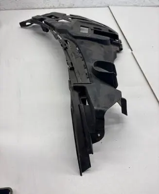 Mercedes-Benz GLS X167 Front bumper mounting bracket A1678850206