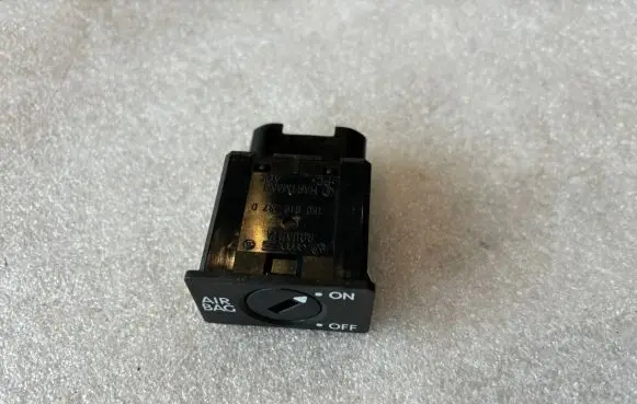 Audi A4 S4 B8 8K Passenger airbag on/off switch 1K0919237D