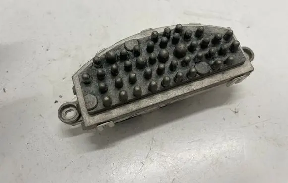 BMW 3 F30 F35 F31 Heater blower fan relay 9276112
