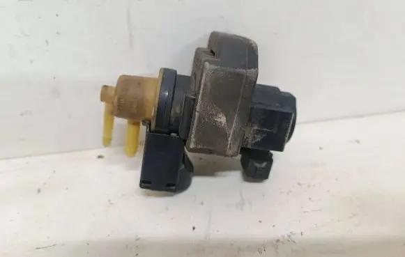 Hyundai i30 Turbo solenoid valve 70027202 351202A2