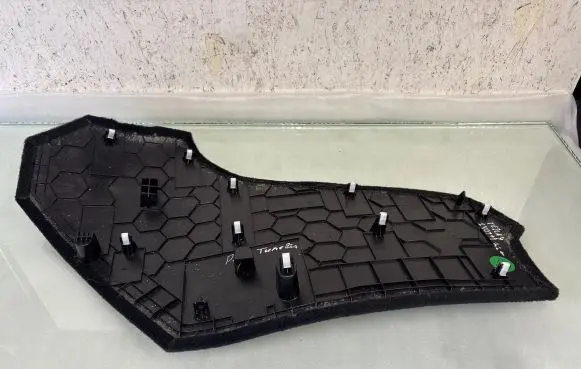 Tesla Model Y Other center console (tunnel) element 149306200E