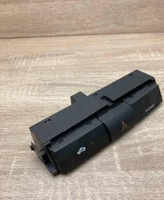 Toyota Corolla Verso AR10 Hazard light switch 153965