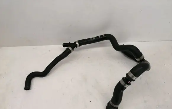 Volvo XC60 Engine coolant pipe/hose 32249657