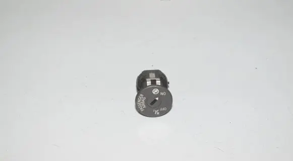BMW X5 F15 Passenger airbag on/off switch 9326501 61319326501 9196886