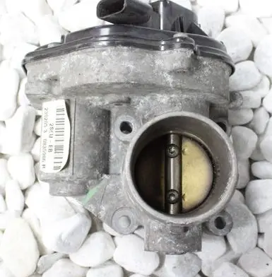 Ford Focus Throttle valve 2S6U9E927D