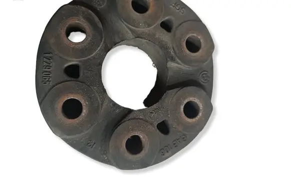 BMW 5 E39 Rear prop shaft donut coupling/joint 1229065