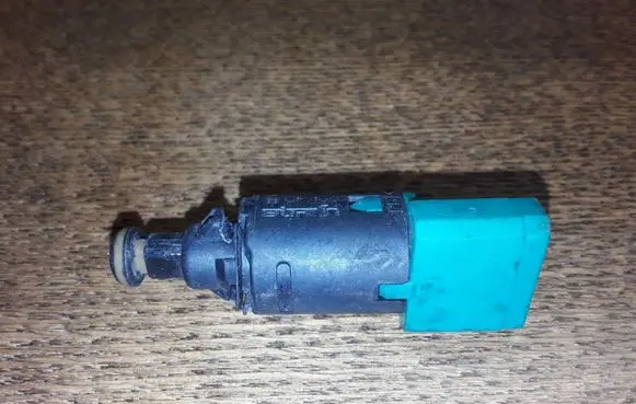 Citroen C4 I Picasso Brake pedal sensor switch 9650688480