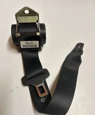 BMW X1 E84 Rear seatbelt 607051100 141007