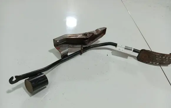 Daihatsu Sirion Accelerator throttle pedal