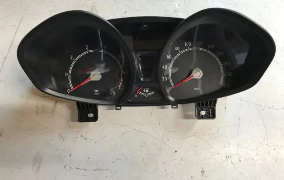 Ford Fiesta Speedometer (instrument cluster) 8A6T40849AL