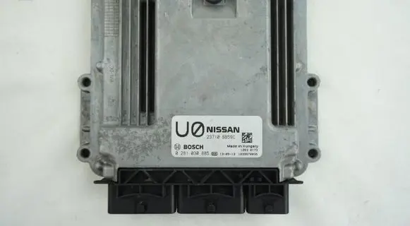 Nissan Qashqai Engine control unit/module 23710BB59C 0281030885