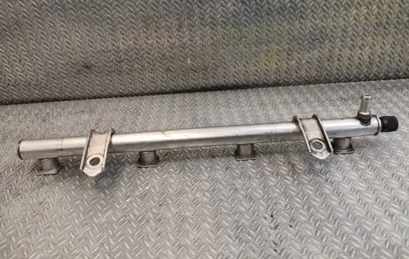 Mercedes-Benz A W168 Fuel main line pipe VD096610003