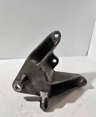 Opel Insignia A Engine mounting bracket 13228289