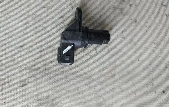 Renault Espace - Grand espace IV Camshaft position sensor 8200370572 PA66GF30
