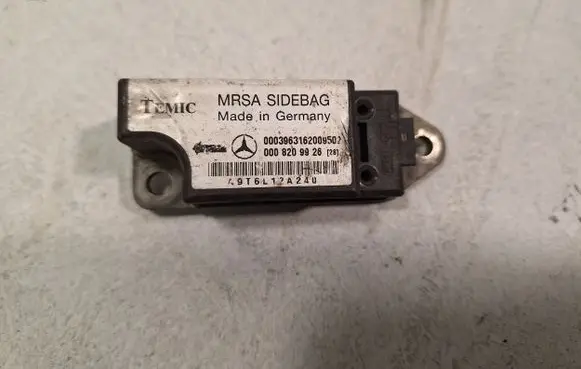 Mercedes-Benz E W210 Airbag deployment crash/impact sensor 0008209926