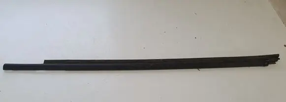 Toyota Yaris Rubber seal rear door window/glass 