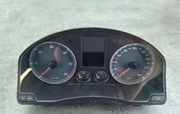Volkswagen Golf V Speedometer (instrument cluster) 1K0920864B