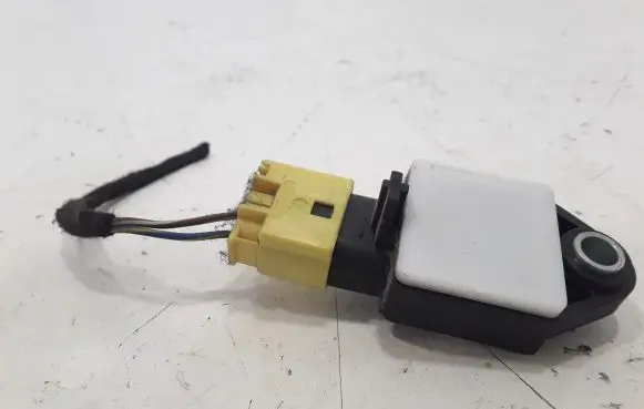 Mercedes-Benz A W169 Airbag deployment crash/impact sensor 1698202226