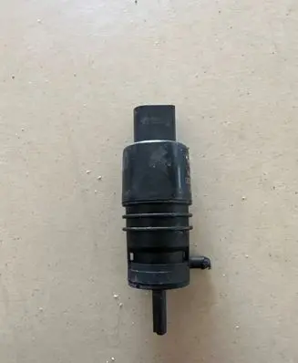 BMW 5 F10 F11 Windscreen/windshield washer pump 8362154 34105A 00801712