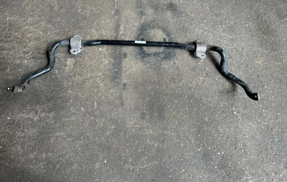 Mercedes-Benz CLS C218 X218 Front anti-roll bar/sway bar A2183230365