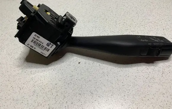 Volkswagen Touran I Indicator stalk 1K0953513G