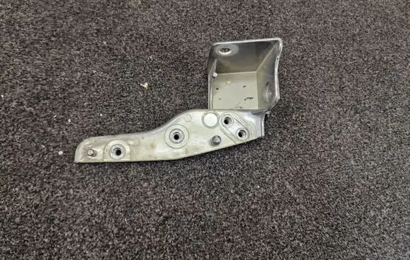 Jaguar F-Pace Fender mounting bracket HK8316291BB