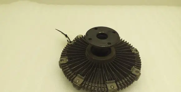 Mitsubishi L200 Viscous fan clutch 
