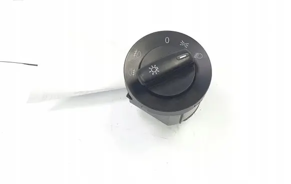 Volkswagen Touran I Light switch