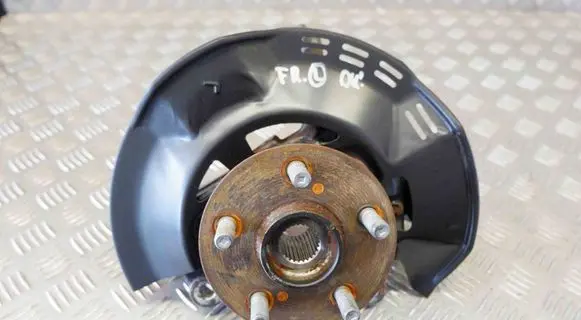 Front wheel hub