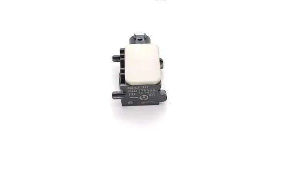 Mercedes-Benz ML W164 Airbag deployment crash/impact sensor A0038202826 703932 170111
