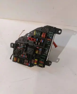 BMW 5 F10 F11 Fuse module 9252813 01863479 317033451