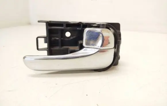 Nissan Almera N16 Front door interior handle