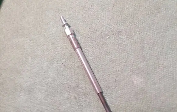 Ford Focus C-MAX Glow plug Y40118601A