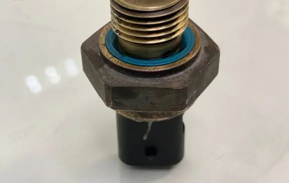 Ford Transit - Tourneo Connect Oil pressure sensor 81CP4901 14R7CZ8 9804063480
