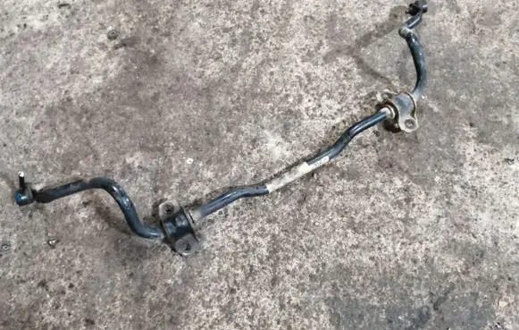 Ford Focus Front anti-roll bar/sway bar AV615482CB