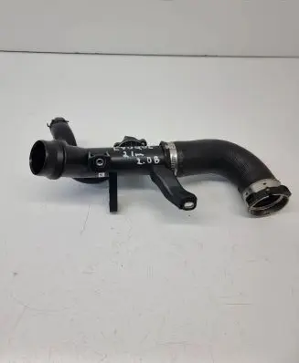 Land Rover Evoque II Intercooler hose/pipe HJ326C782AC