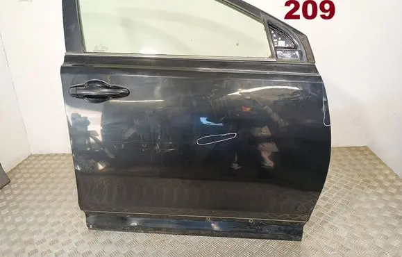 Toyota RAV 4 (XA40) Front door 