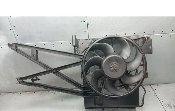 Opel Vectra B Fan impeller 3135103325