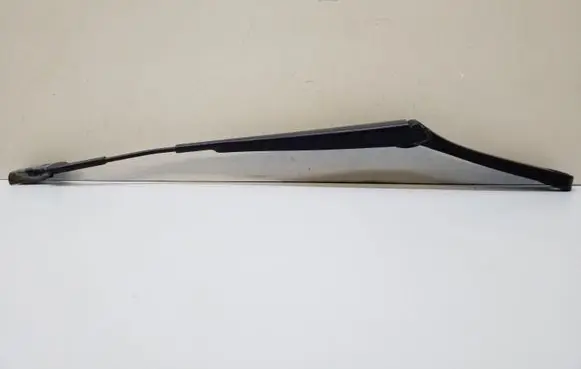 Volkswagen PASSAT B6 Front wiper blade arm 3C1955409C