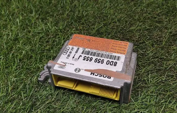Audi A4 S4 B5 8D Airbag control unit/module 8D0959655J