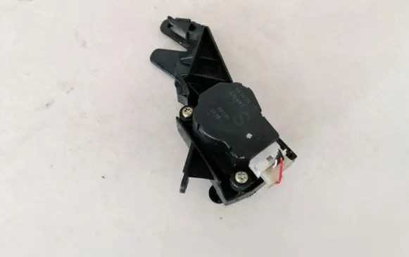 Volvo S80 Air flap motor/actuator 38248