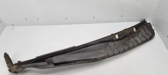 Mercedes-Benz S W126 Wiper trim 1268301213
