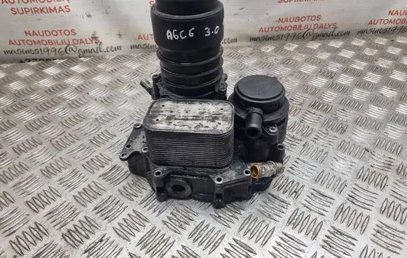 Audi A6 S6 C6 4F Oil filter mounting bracket 
