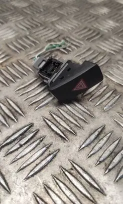 Toyota Avensis T270 Hazard light switch 15B424