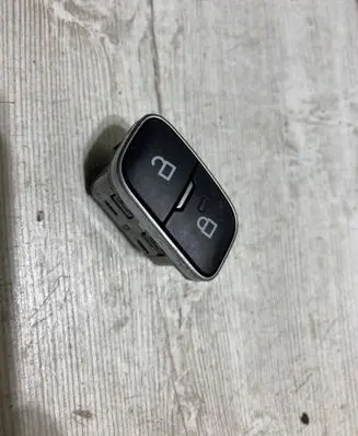 Ford Fiesta Other switches/knobs/shifts F1ET14017AB