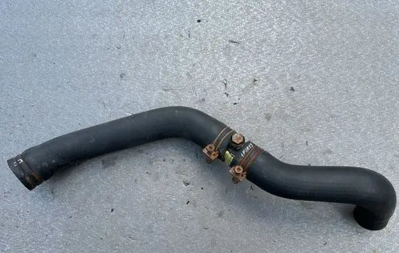 Nissan Patrol Y60 Engine coolant pipe/hose 2150122J00