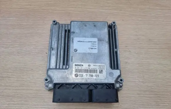 BMW 7 E65 E66 Engine control unit/module 7798723 DDE7798723