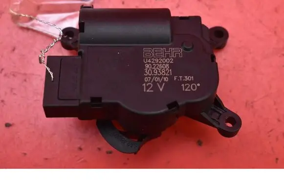 Peugeot 5008 Air flap motor/actuator U4292002